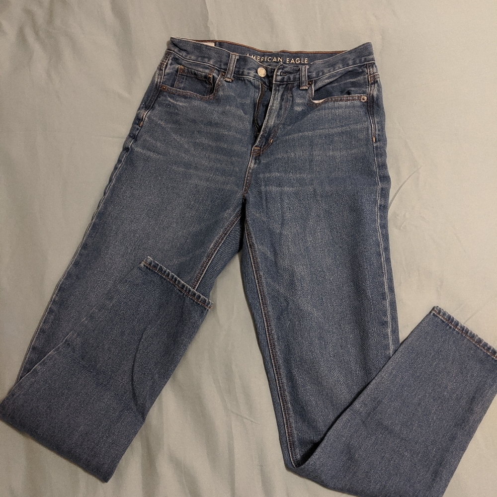 American Eagle Mom Jeans